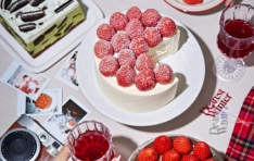 �����÷��̽�, ũ�������� Ȧ����ũ �ִ� �Ǹ� ��� ��š� �����ʻ��� �Ǹŷ� ���� ��� 10% ����